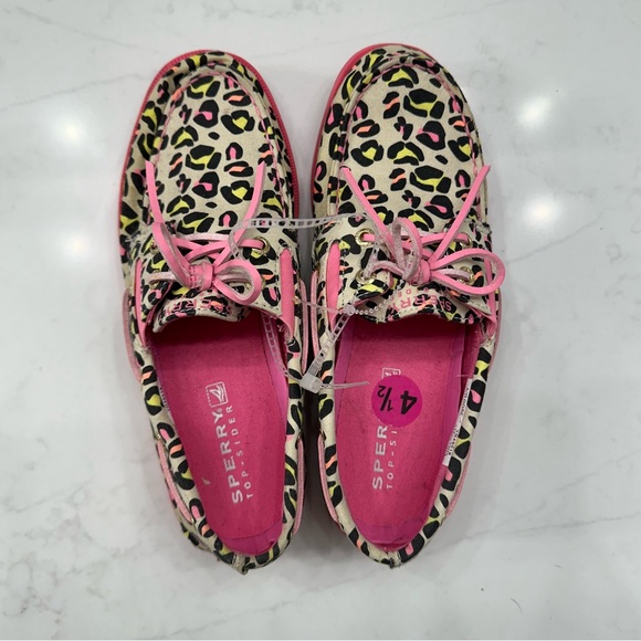New Sperry top-sider boat shoes size 4.5 youth - Picture 1 of 6